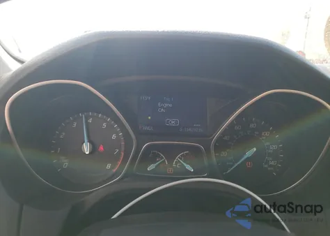 2014 Ford Focus Se z USA, uszkodzony, nr VIN 1FADP3F22EL200476